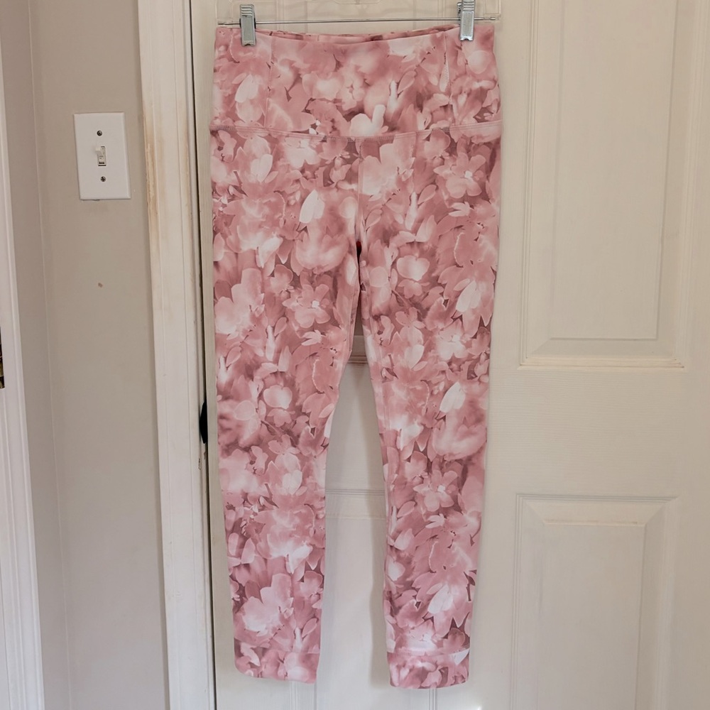 Harmony & Balance Cropped Pink Floral Leggings